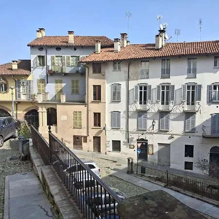 Il Nido Della Piazzetta Appartement Saluzzo