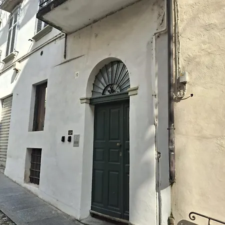 Il Nido Della Piazzetta Saluzzo